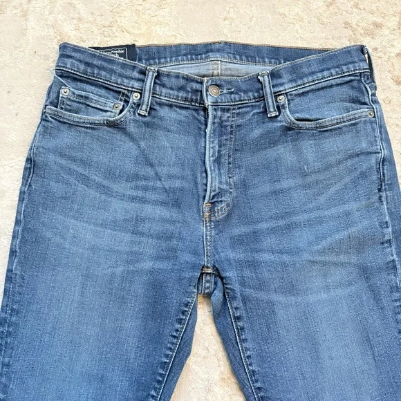 Abercrombie & Fitch Men’s Kennan Straight Stretch Blue Denim Jeans Size 33 x 32 - Picture 3 of 8